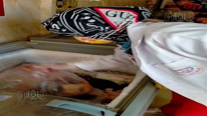 ضبط ٦٠٠ عبوة تمور