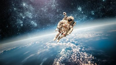 التنافس العالمي ينتقل من الاستغلال العسكري والتجسس إلى مرحلة المكاسب الاقتصادية الضخمة.. سباق محموم للفوز بـ«كنوز الفضاء»