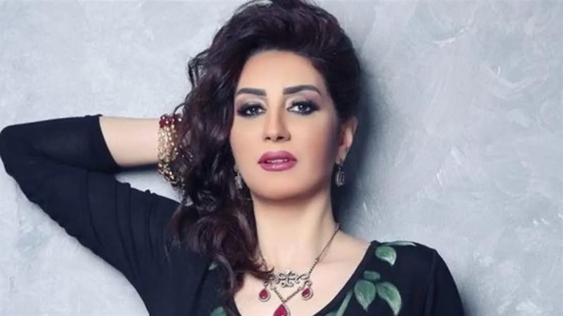 وفاء عامر
