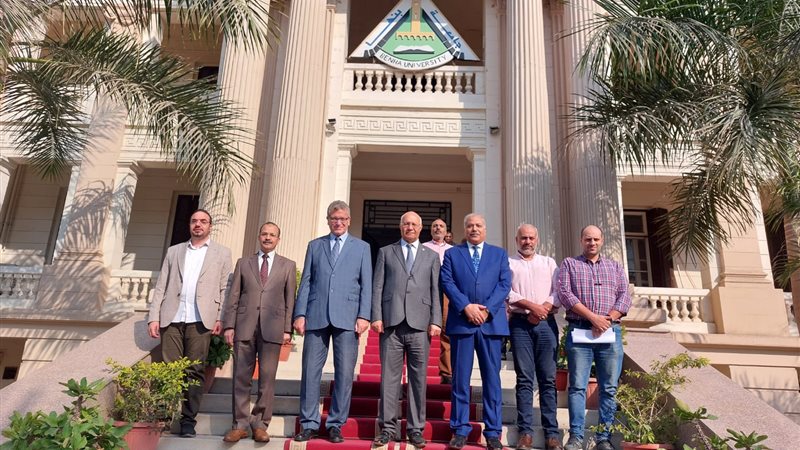 جامعة بنها 