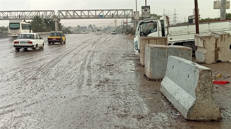 سقوط أمطار غزيرة