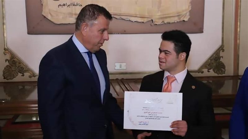 جامعة عين شمس 