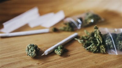 بعد اتهام منة شلبي بحيازته.. متى تم إضافة 