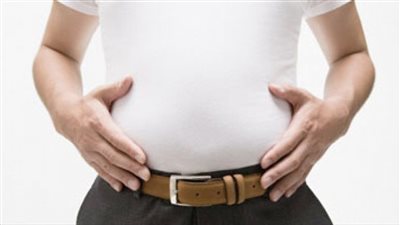 علاج غازات البطن بالأعشاب الطبيعية.. تعرف على أسباب الإصابة