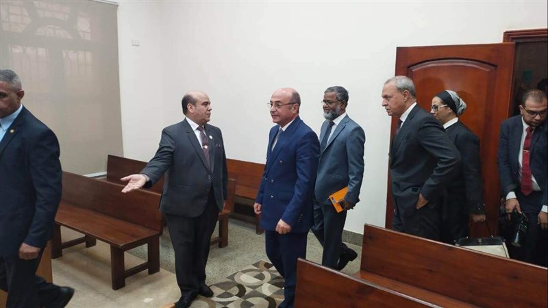 وزير العدل ومحافظ