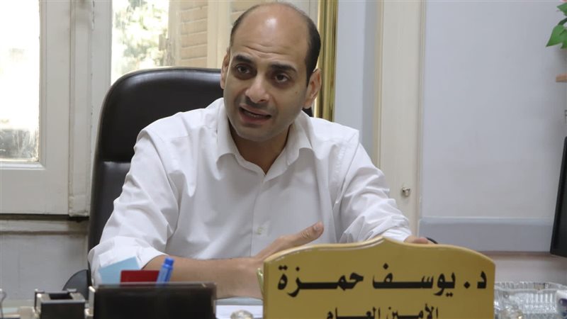 الدكتور يوسف حمزة