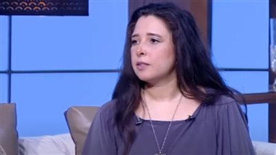 بسبب قلة أدوارها.. الفنانة نجلاء يونس تروي قصة تنكرها للعمل سائق بـ