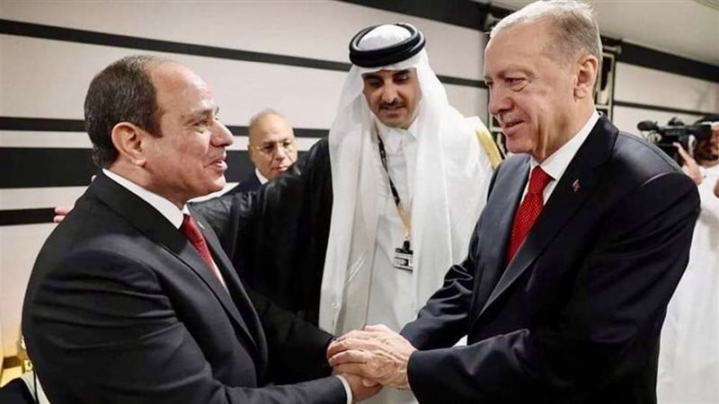الأمير تميم يتوسط