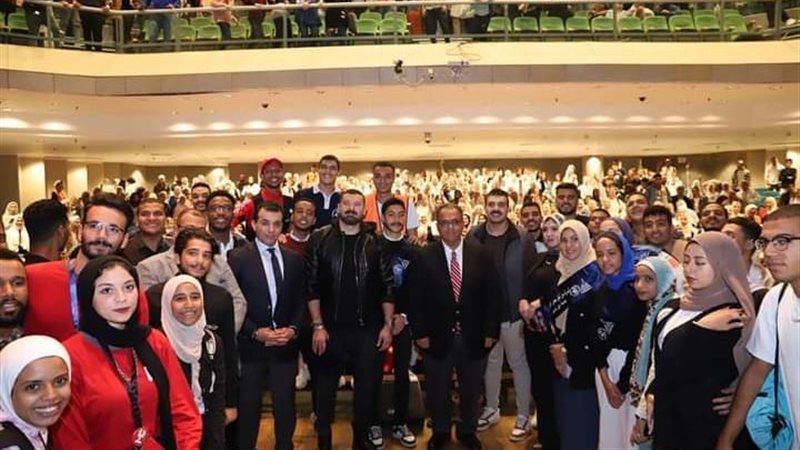 جامعة عين شمس 