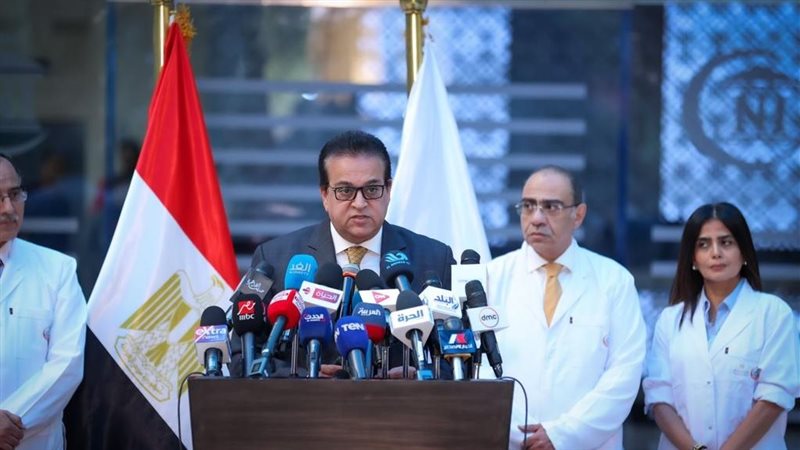 وزير الصحة د.خالد