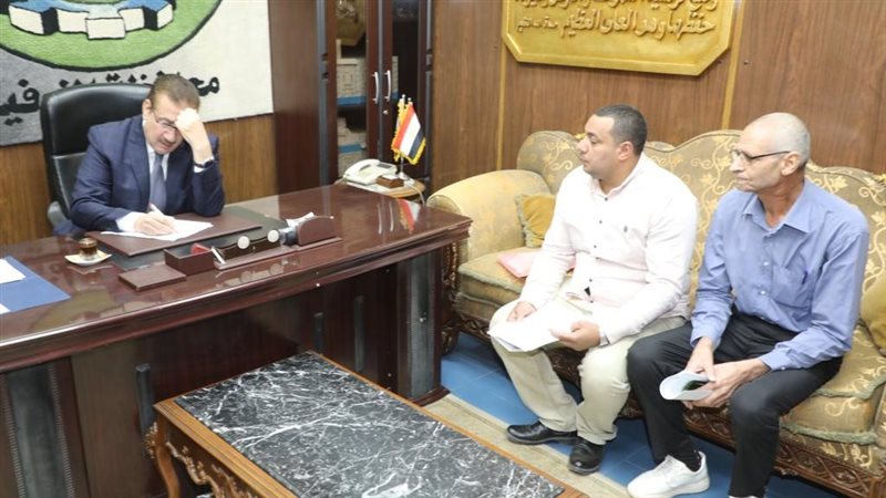 محافظ المنوفية خلال