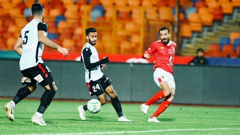الأهلي وطلائع الجيش