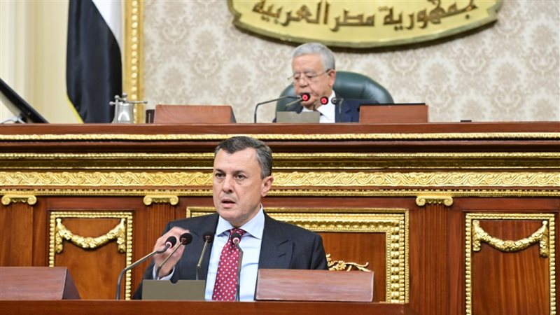 وزير السياحة أمام