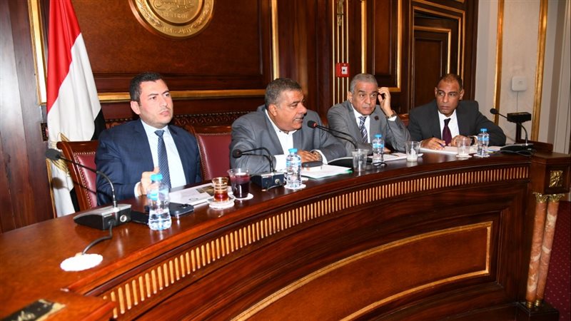 اجتماع لجنة الصناعة