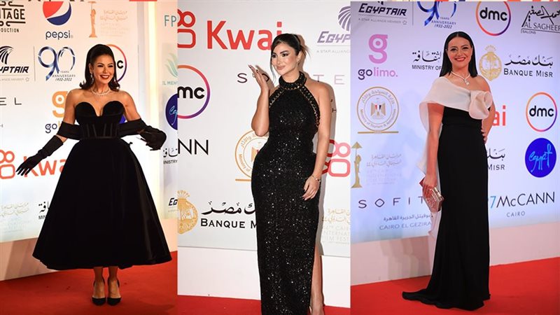  نجمات الفن على ريد