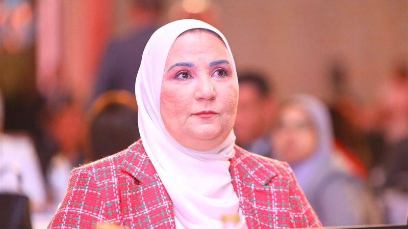 نيفين القباج وزيرة