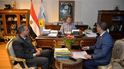 محافظ أسيوط يعتمد نتيجة مسابقة اختيار القيادات الوسطى بمديرية التربية والتعليم 