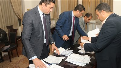 استمرار عمليات فرز الأصوات بانتخابات المكتب التنفيذي بحزب الوفد