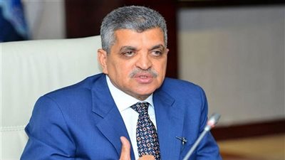 إجراءات جديدة للسفن الصغيرة المارة من قناة السويس 