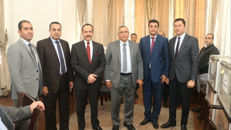 اللجنة المشرفة على