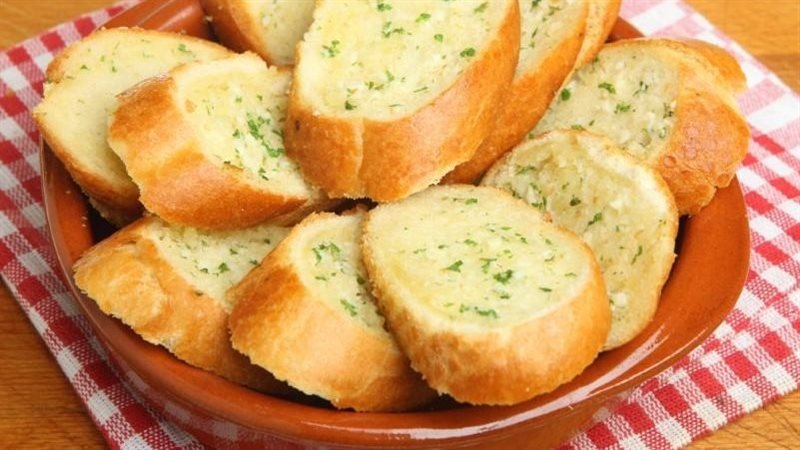 خبز محمص بتتبيلة