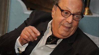أشرف زكى يتقدم ببلاغ للنائب العام ضد مجهول انتحل شخصية الفنان أسامة عباس