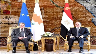 نشرة أخبار مصر: تفاصيل مباحثات السيسي مع نظيره القبرصي.. وتوصيل الغاز الطبيعي للمخابز