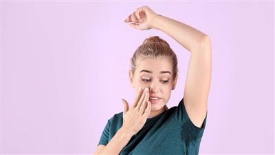 فرط التعرق.. الأسباب وأحدث طرق العلاج