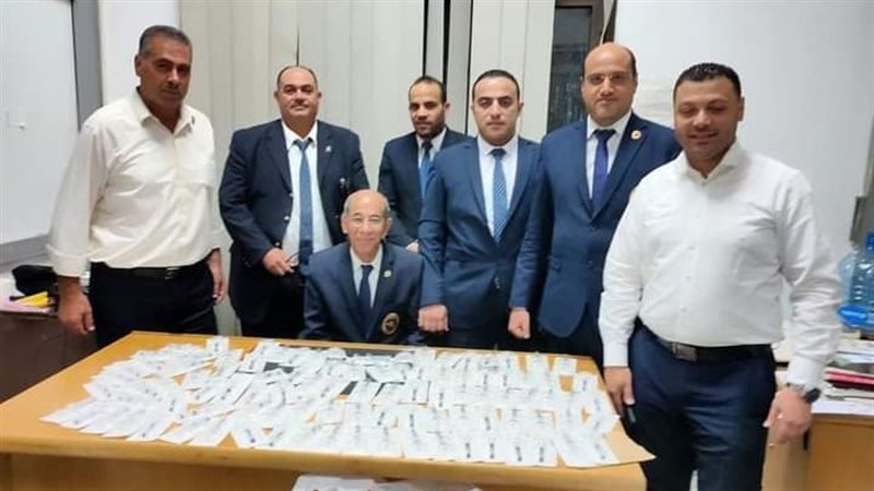 المضبوطات بحوزة رجال