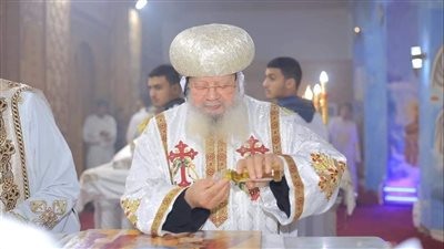 الأنبا صموئيل يدشن أيقونات كنيسة الشهيد أبو سيفين بطموه