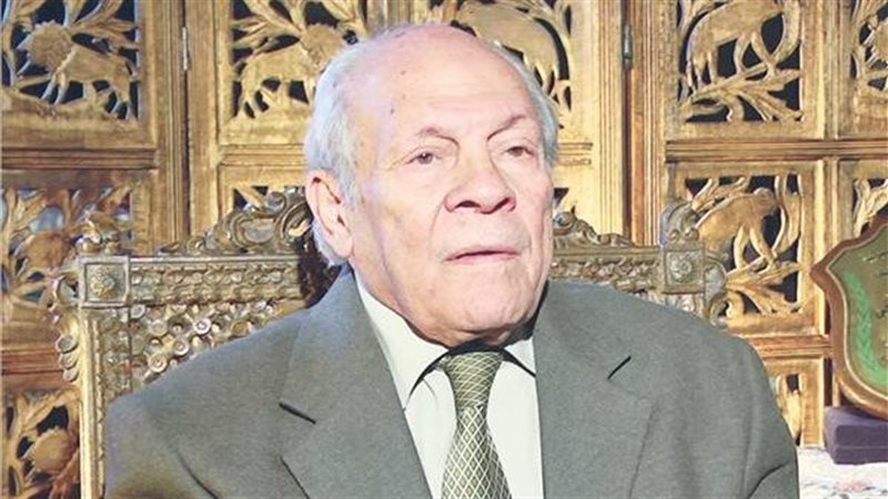 الدكتور عاصم الدسوقي