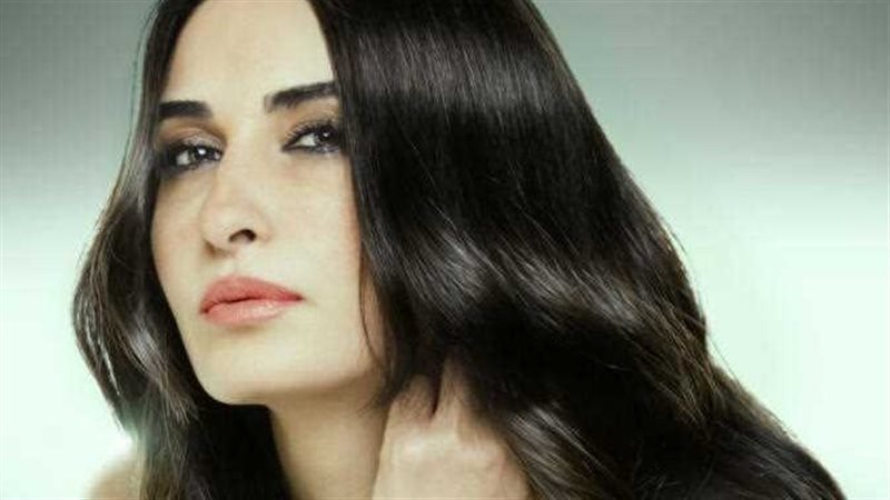 فاطمة ناصر