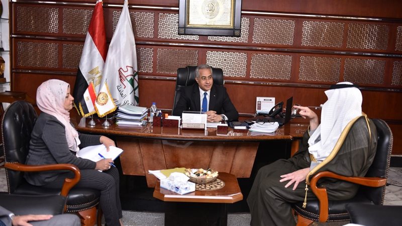 وزير القوى العاملة