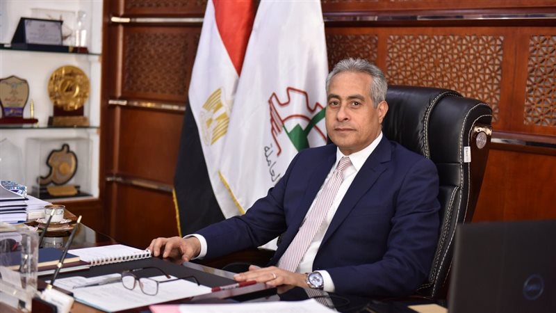 حسن شحاته وزير القوى