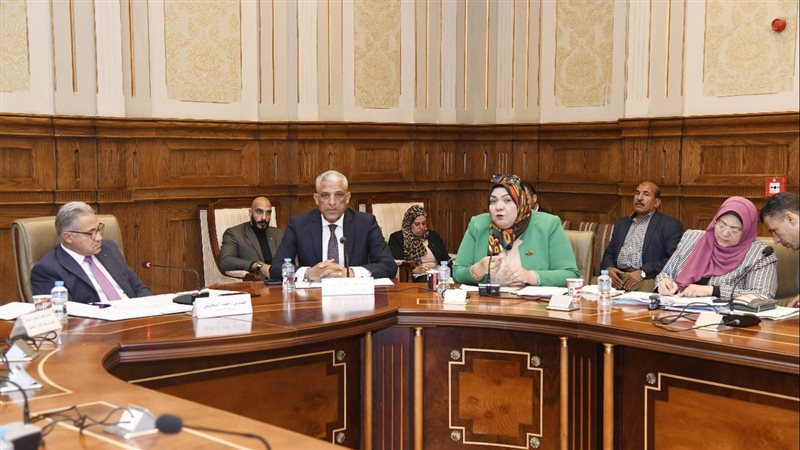 اجتماع لجنة الإدارة