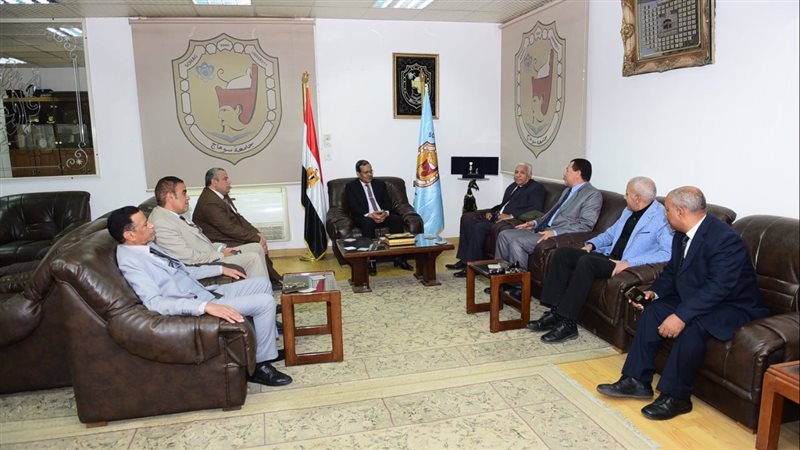 الدكتور مصطفى عبد
