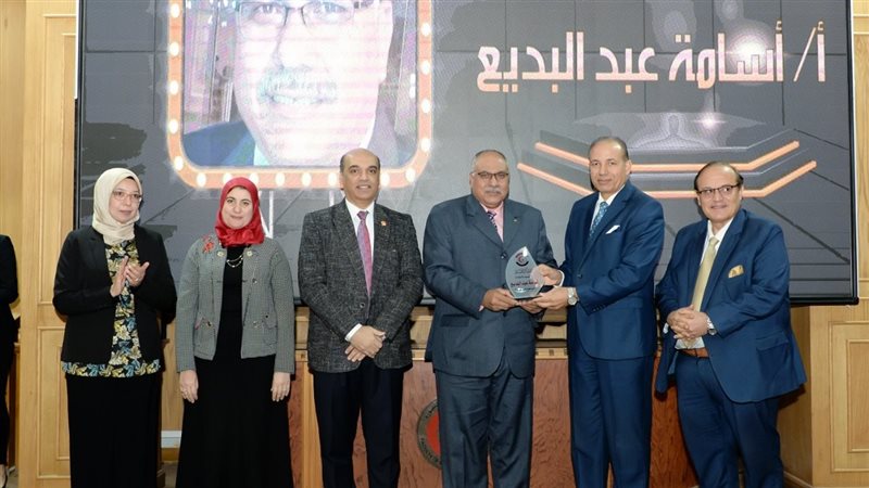 كلية الطب جامعة المنصورة