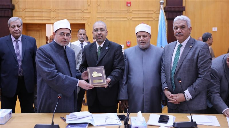 رئيس جامعة الأزهر