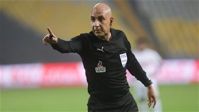 قبل إدارته لمباراة الطلائع.. أخر مباراة للأهلي تحت صافرة محمد عادل