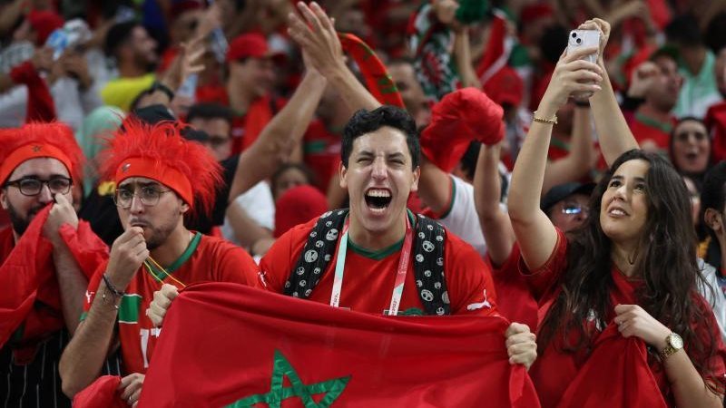 احتفالات عربية بتأهل