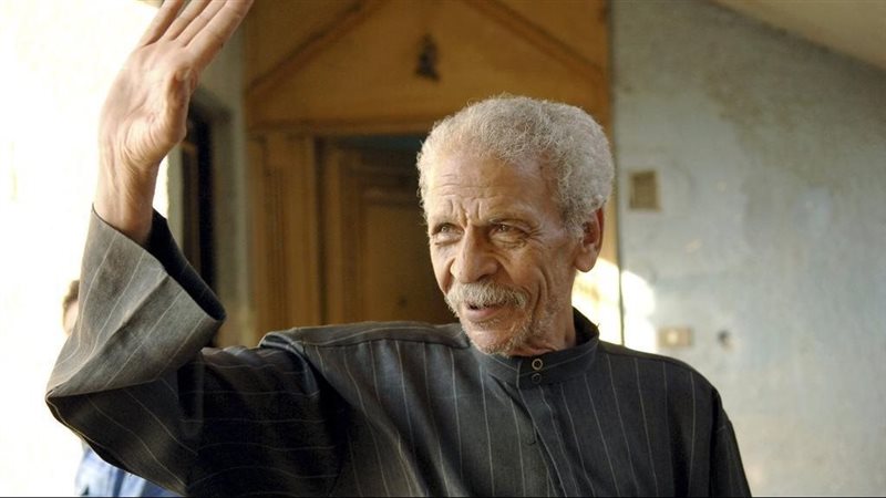 االشاعر أحمد فؤاد