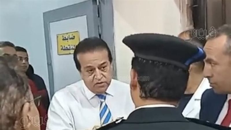 وزير الصحة داخل مستنشفى