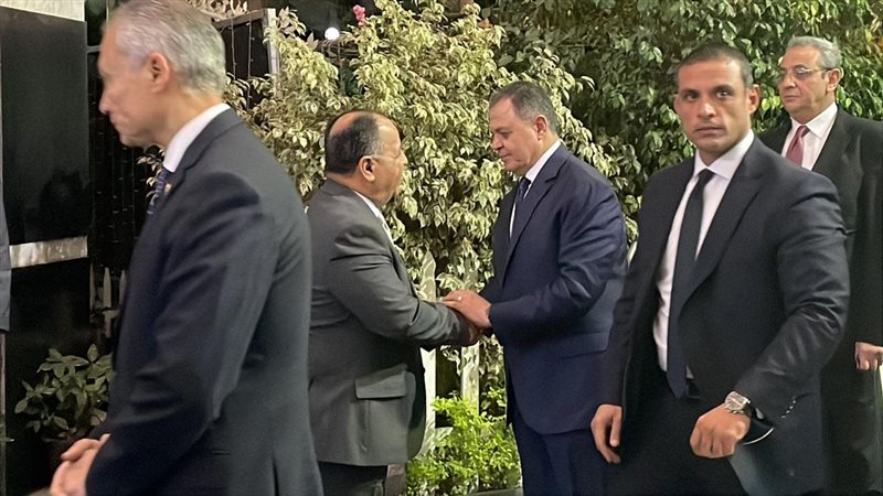 عزاء والدة زوجة وزير