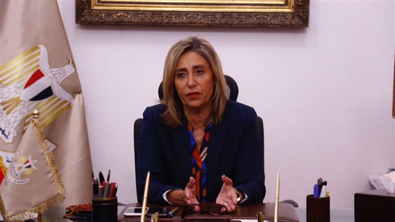 وزيرة الثقافة