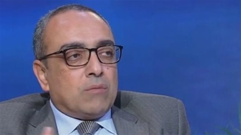 الدكتور هشام فاروق