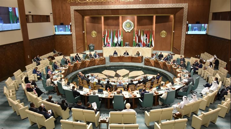 اجتماع كبار المسؤولين