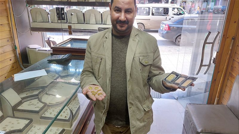 من داخل محلات الذهب