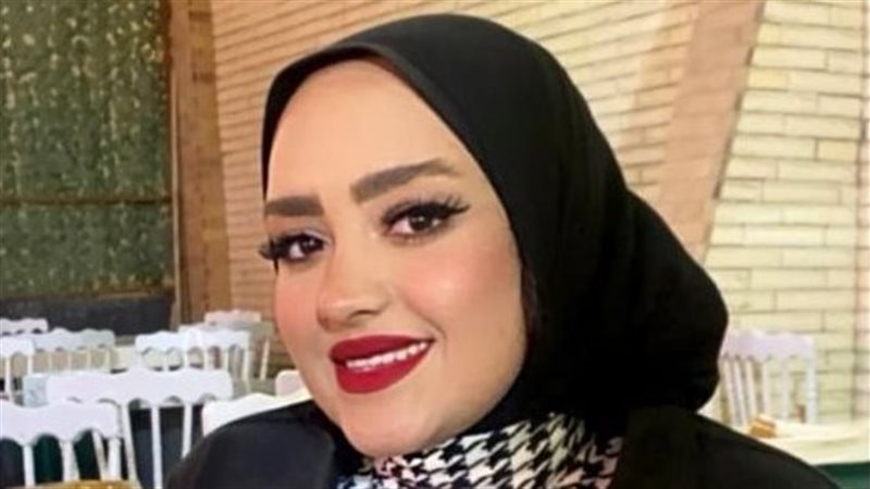هدير سيد خبيرة المكياج