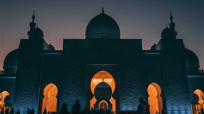  مواقيت الصلاة اليوم، موعد أذان العشاء اليوم السبت 17 -12 - 2022 بتوقيت القاهرة والمحافظات
