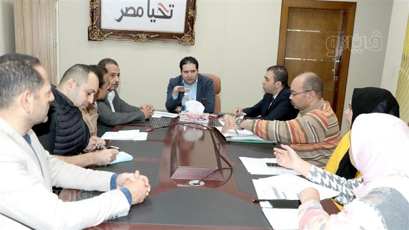 إجتماع نائب محافظ